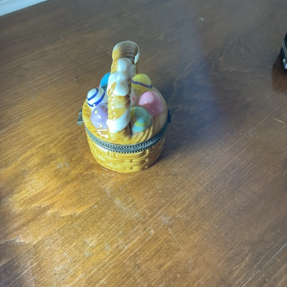 Ceramic Trinket Box Jewelry Storage Easter Egg Basket - Picture 2 of 5